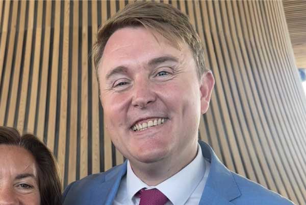 Labour_Joshua-Phillips-2